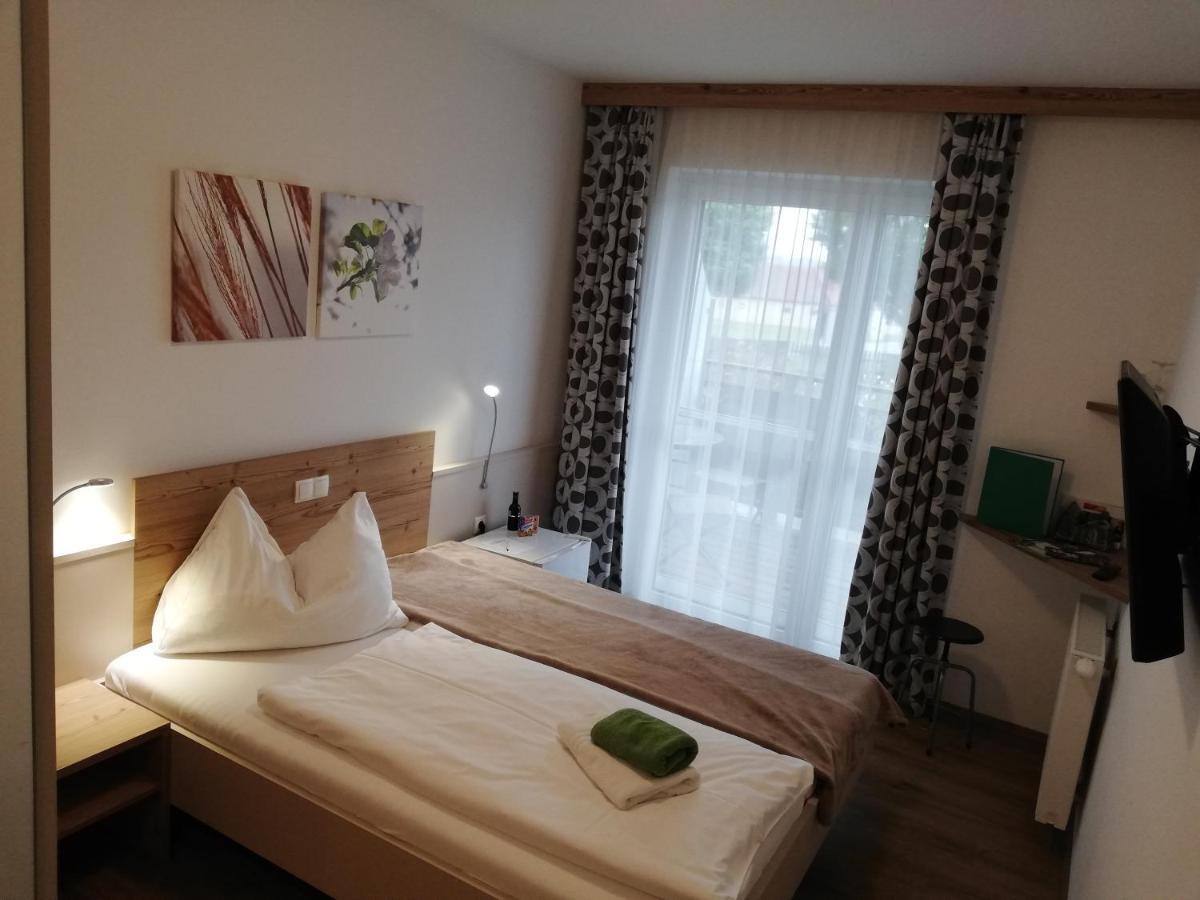 Hotel & Fruehstueckspension Raabtal Feldbach (Styria) Exterior foto